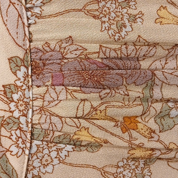 ana gorgeous dress - Picture 7 of 13